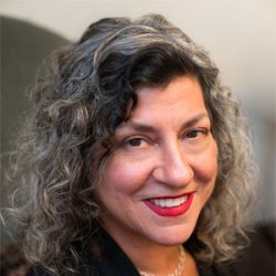 Elisabeth Constantine, LPC headshot_300x300